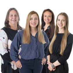 Liz-Marlene-Lisa-Courtney-1